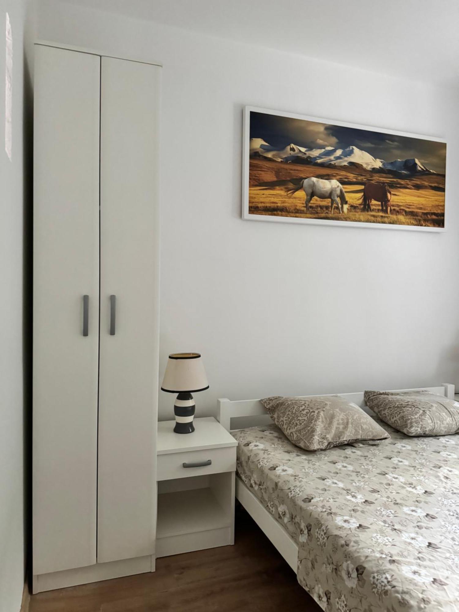 Ferienwohnung Carine Garden Risan Zimmer foto