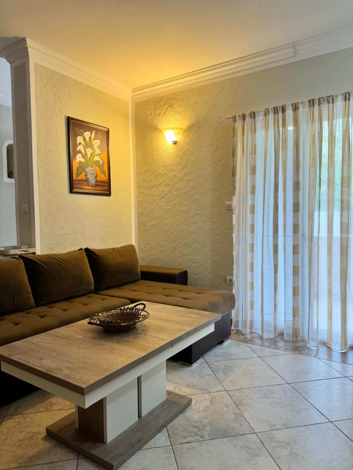 Ferienwohnung Carine Garden Risan Exterior foto
