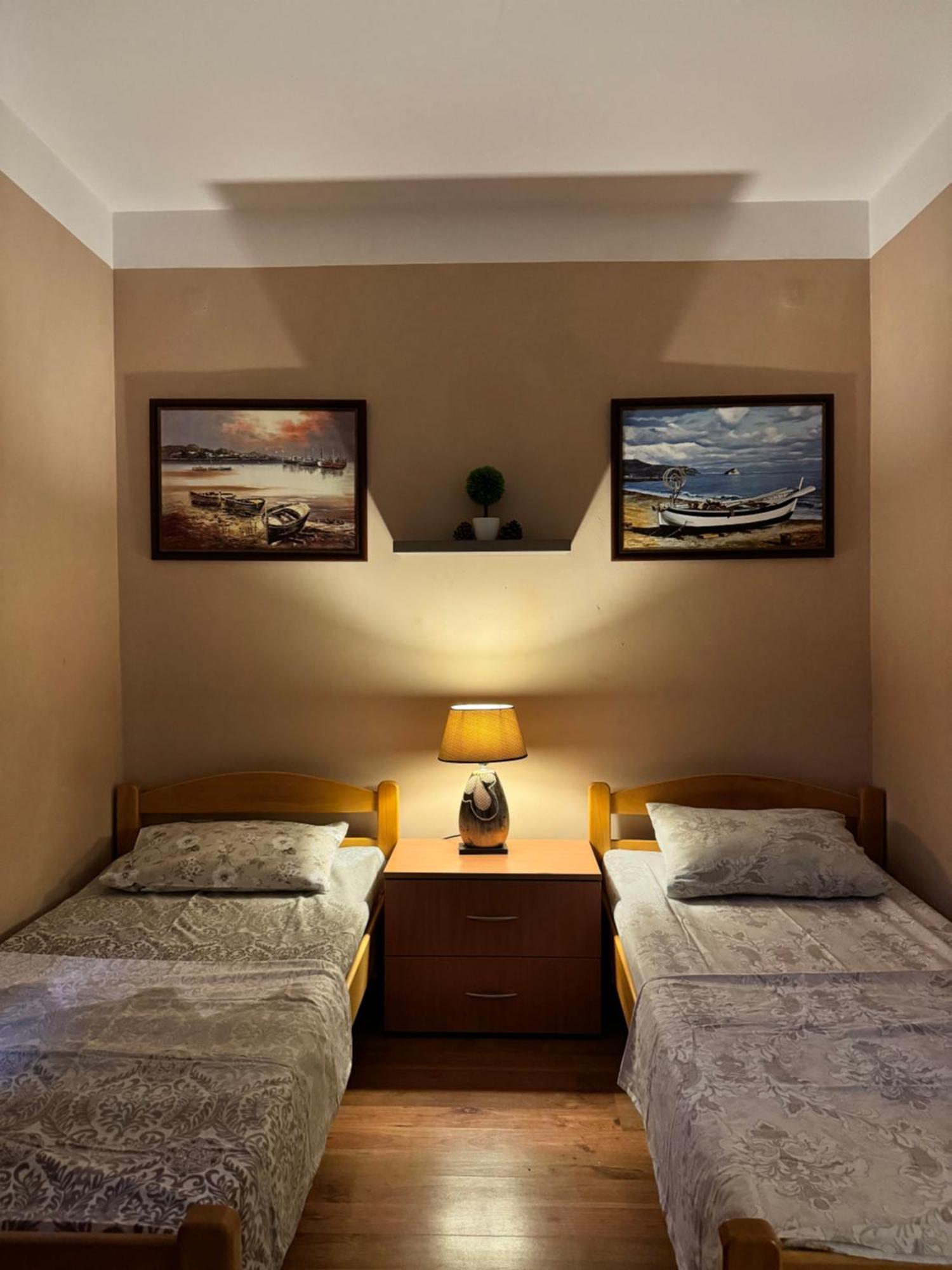 Ferienwohnung Carine Garden Risan Exterior foto