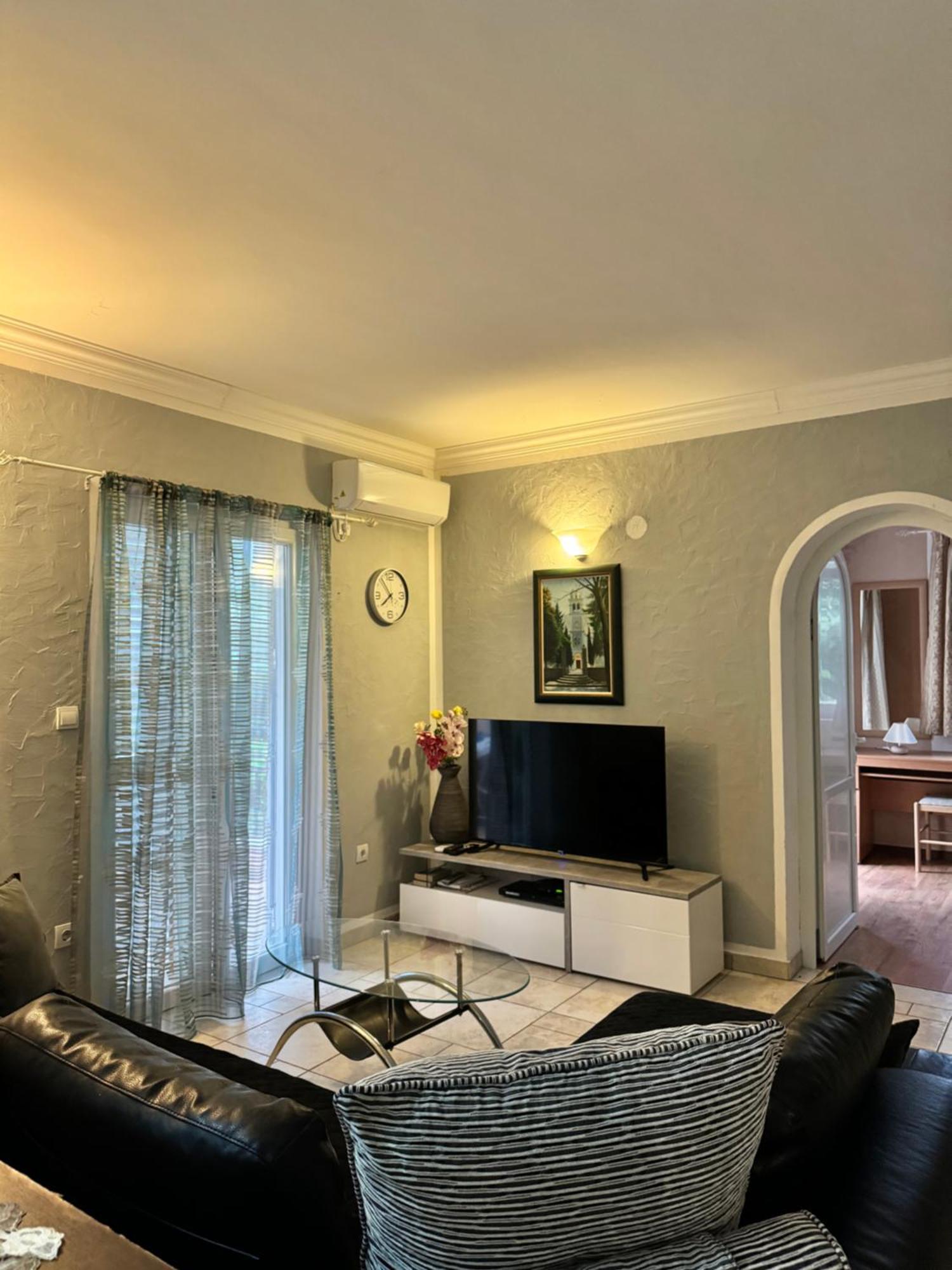 Ferienwohnung Carine Garden Risan Exterior foto