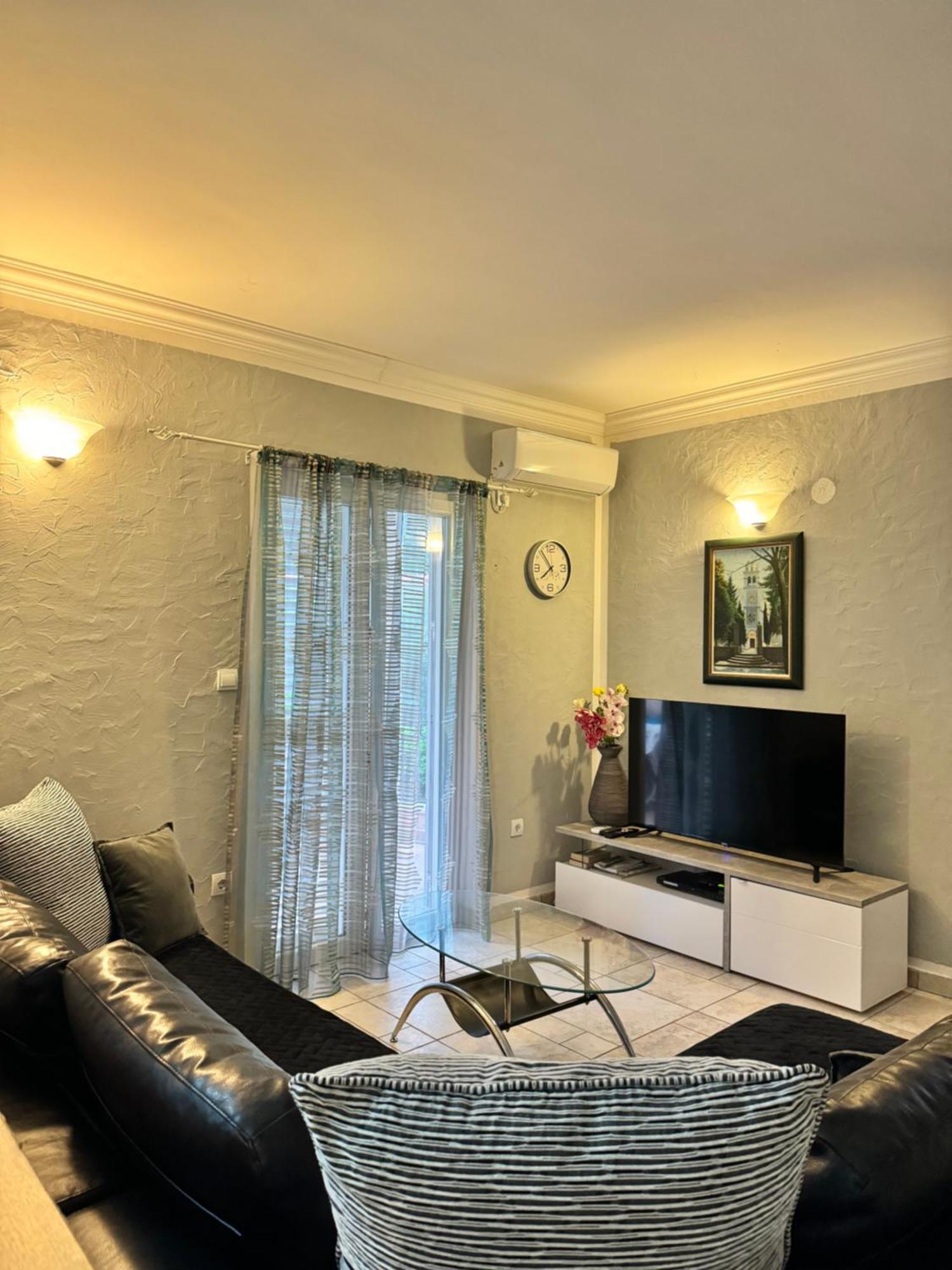 Ferienwohnung Carine Garden Risan Exterior foto