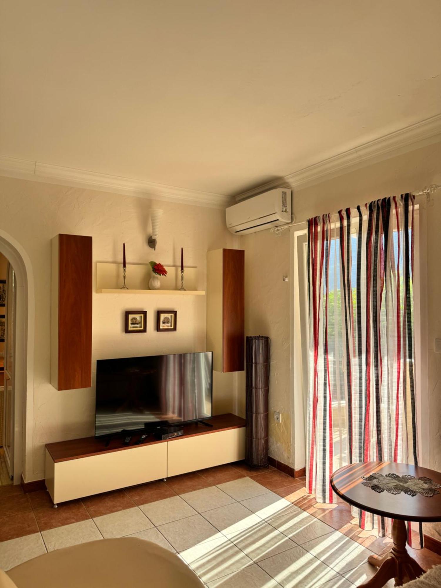 Ferienwohnung Carine Garden Risan Exterior foto